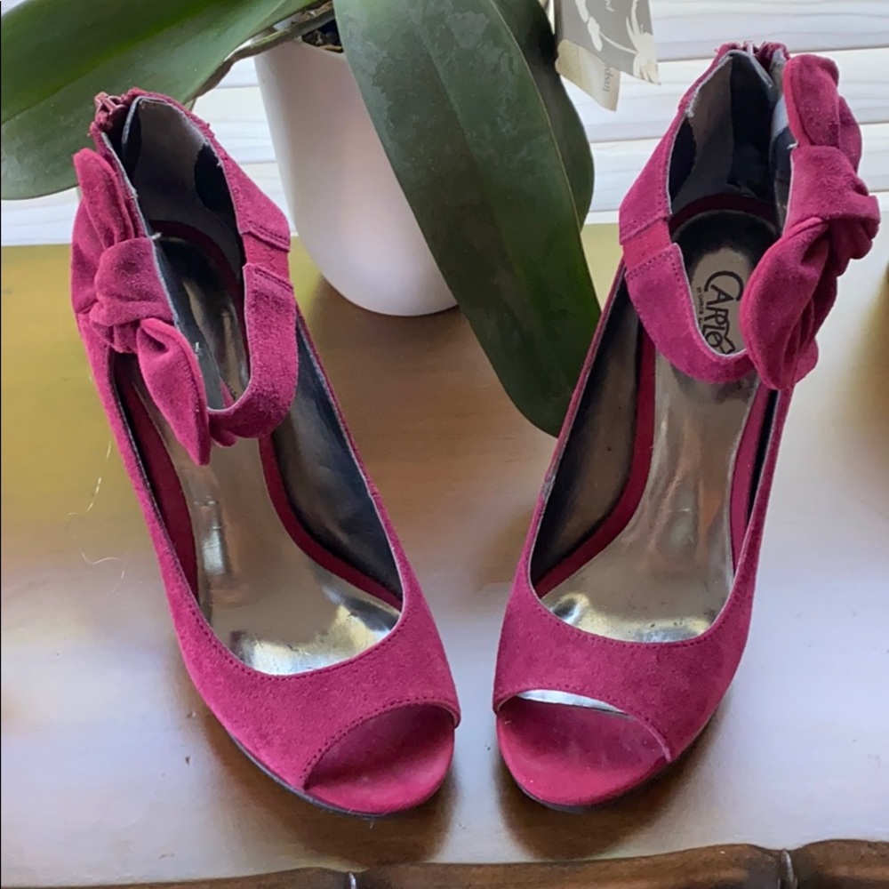 Platform Suede Pumps